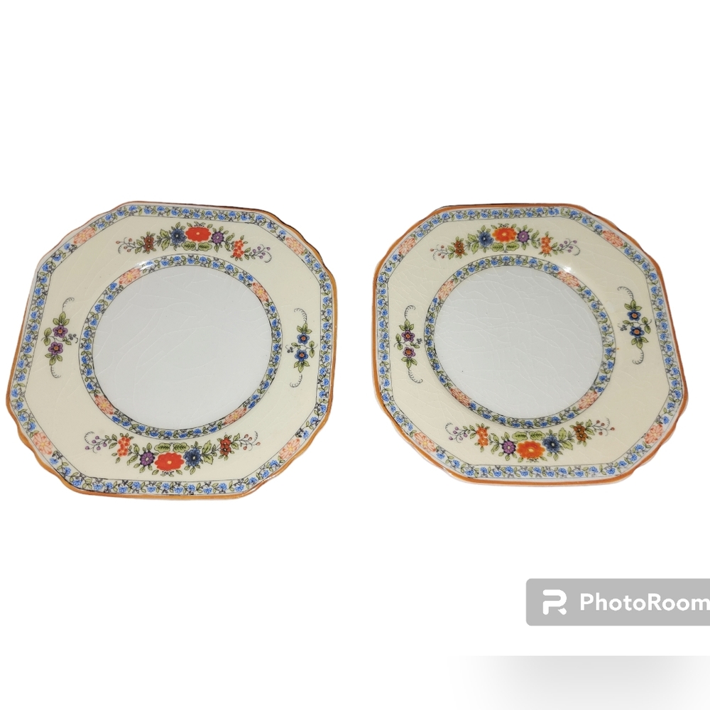 SET OF 2 WEDGEWOOD BREAD AND BUTTER PLATES EUC